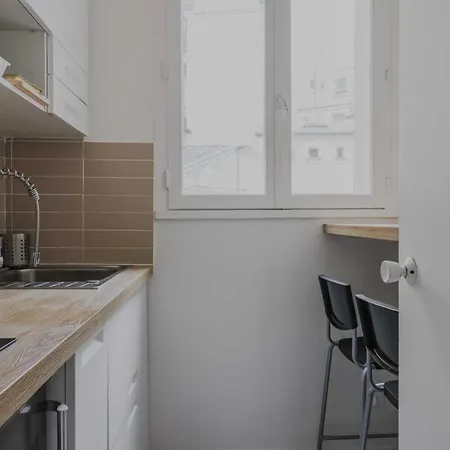 Lovely 4p - Near Place Italie Appartamento