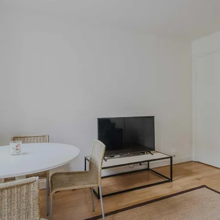 Lovely 4p - Near Place Italie Apartment *